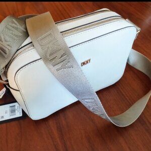 NWT White DKNY Crossbody Thick Strap Great Bag!